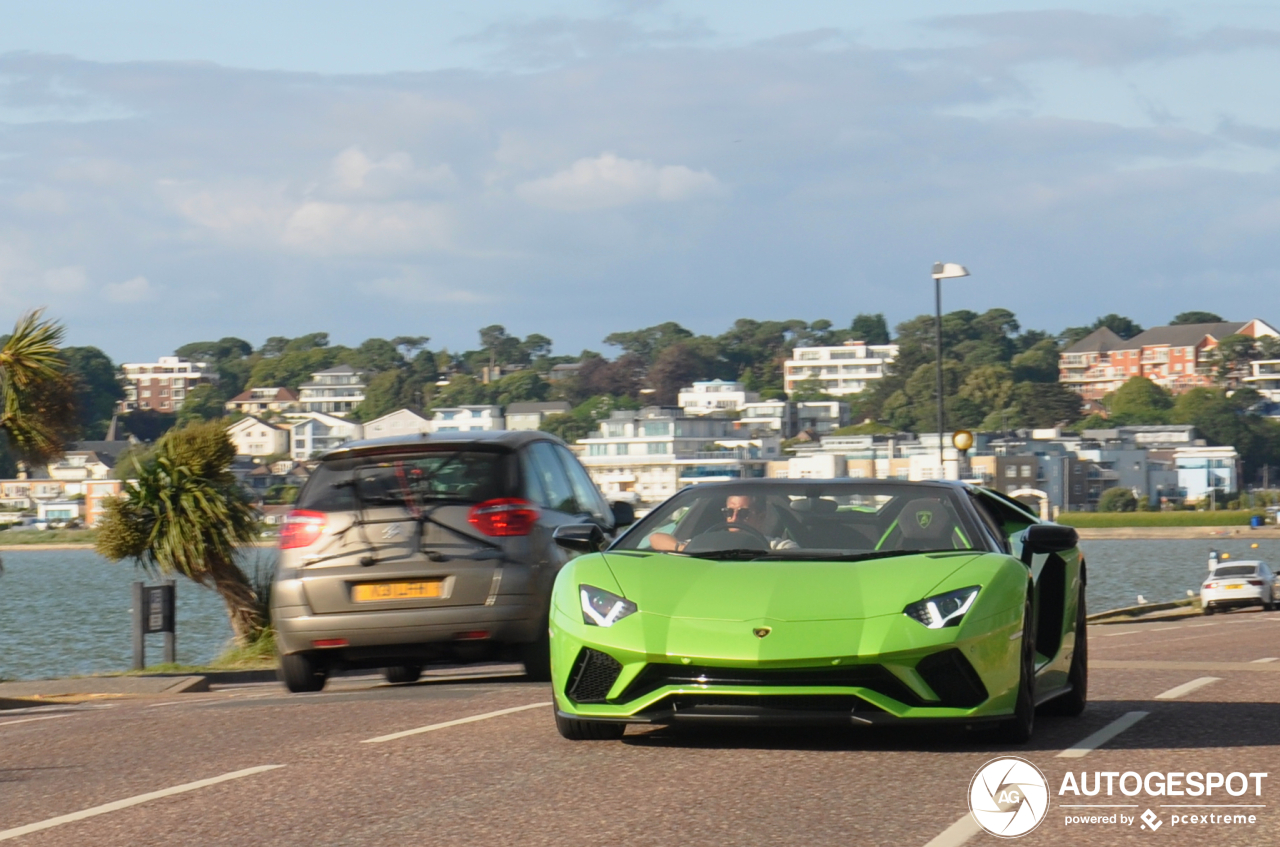 Lamborghini Aventador S LP740-4 Roadster