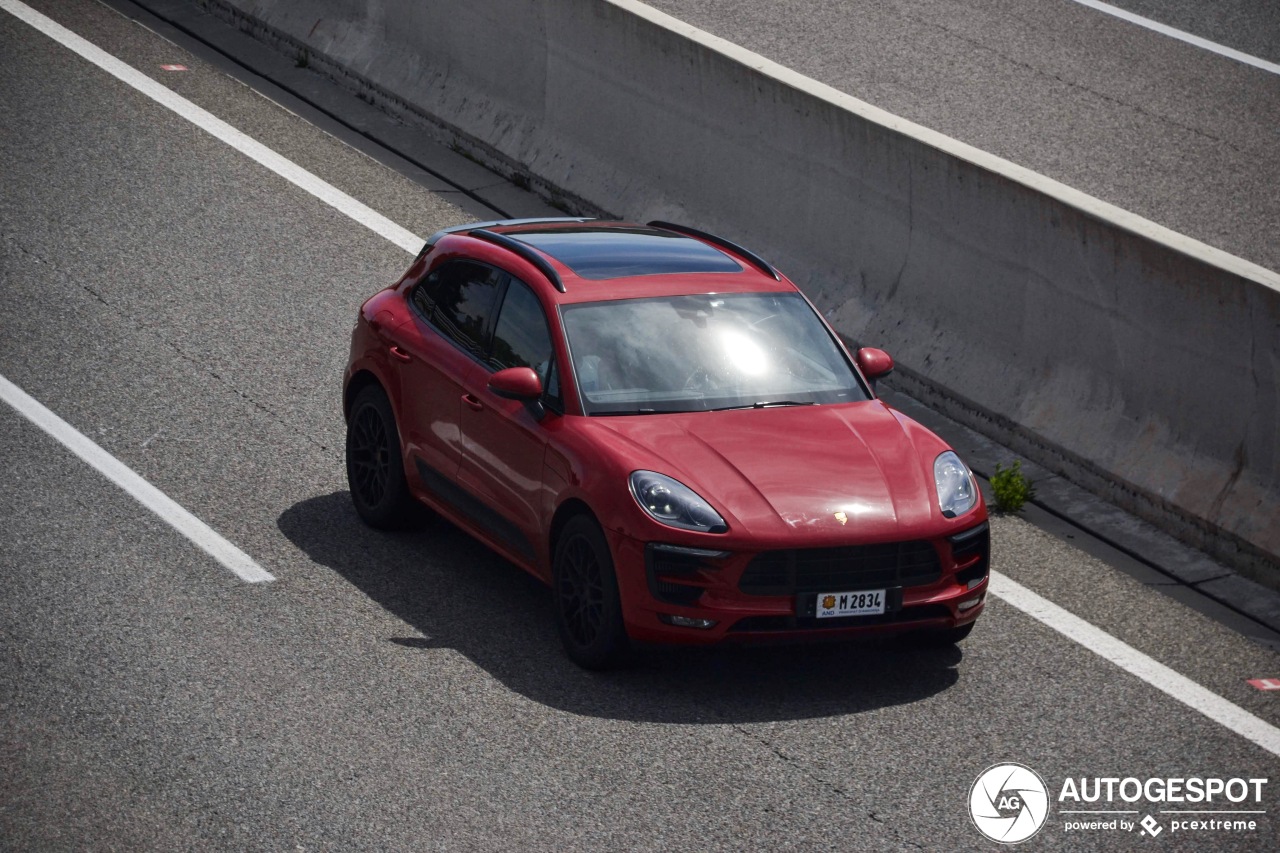 Porsche 95B Macan GTS