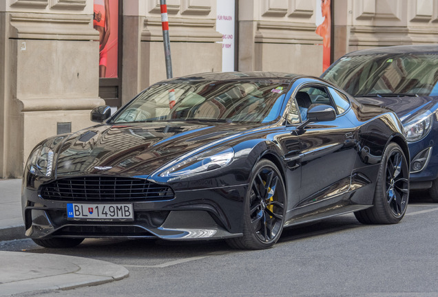 Aston Martin Vanquish 2013