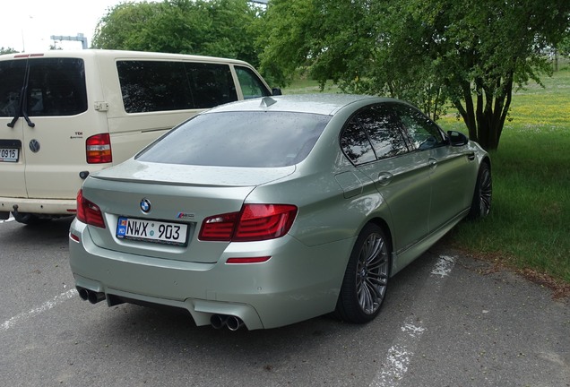 BMW M5 F10 2011