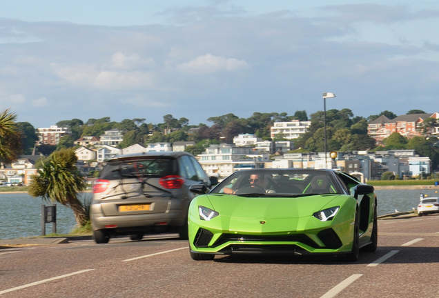 Lamborghini Aventador S LP740-4 Roadster