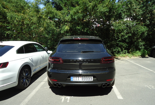 Porsche 95B Macan GTS