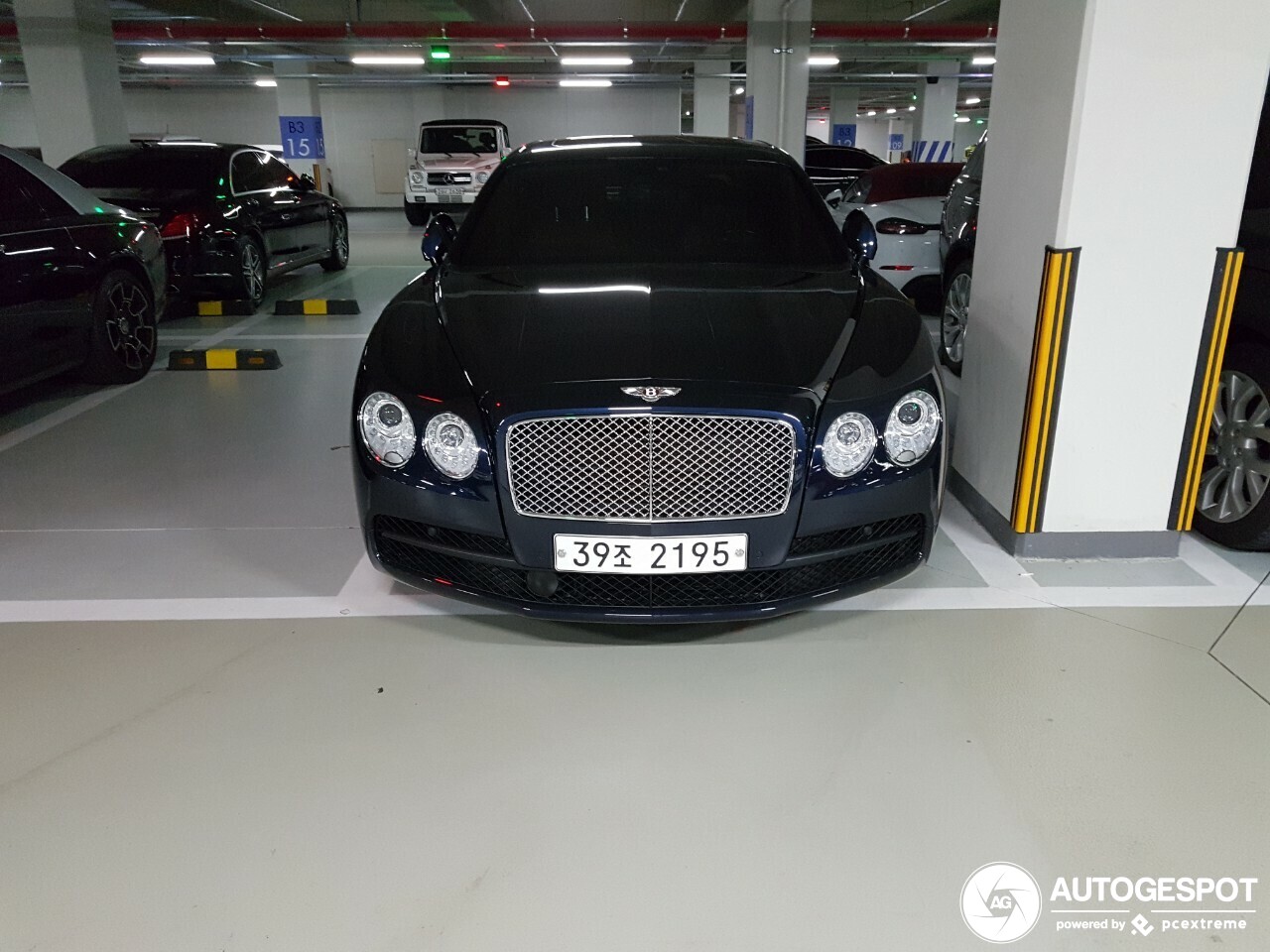 Bentley Flying Spur V8