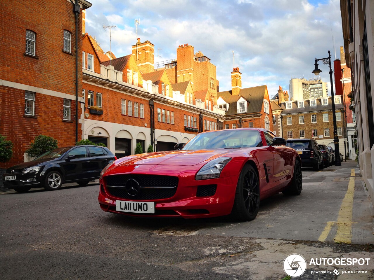 Mercedes-Benz SLS AMG