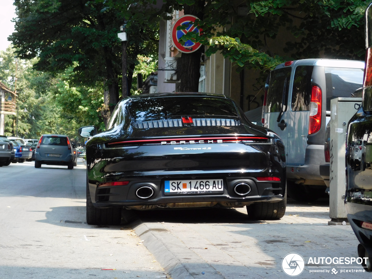 Porsche 992 Carrera 4S