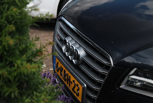 Audi S8 D4