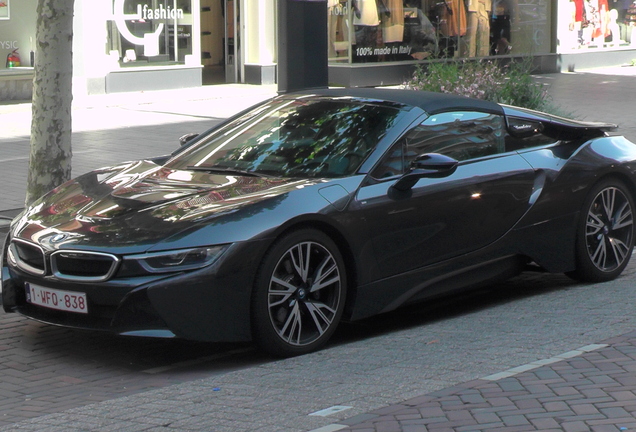 BMW i8 Roadster