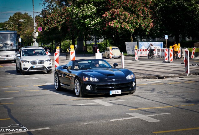 Dodge Viper SRT-10 Roadster 2003