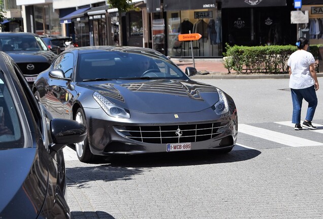 Ferrari FF