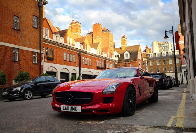 Mercedes-Benz SLS AMG