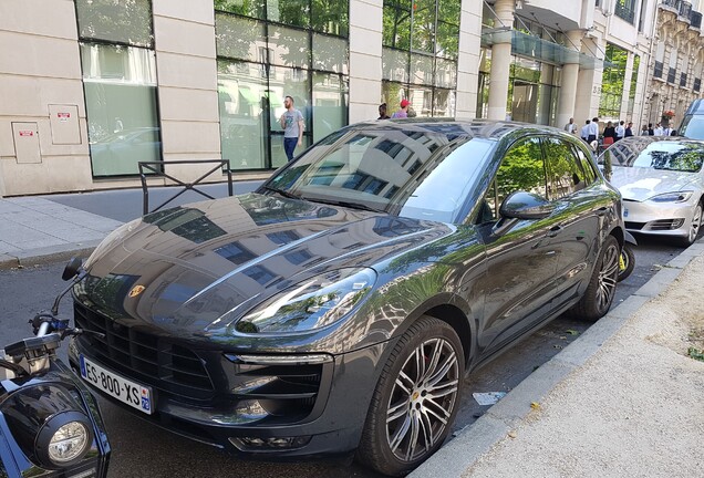 Porsche 95B Macan GTS