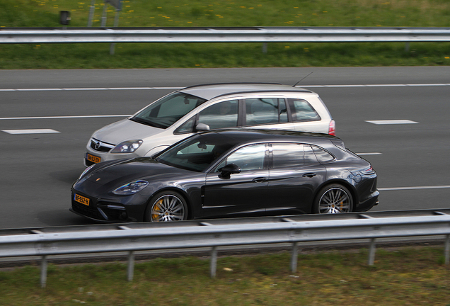 Porsche 971 Panamera Turbo Sport Turismo