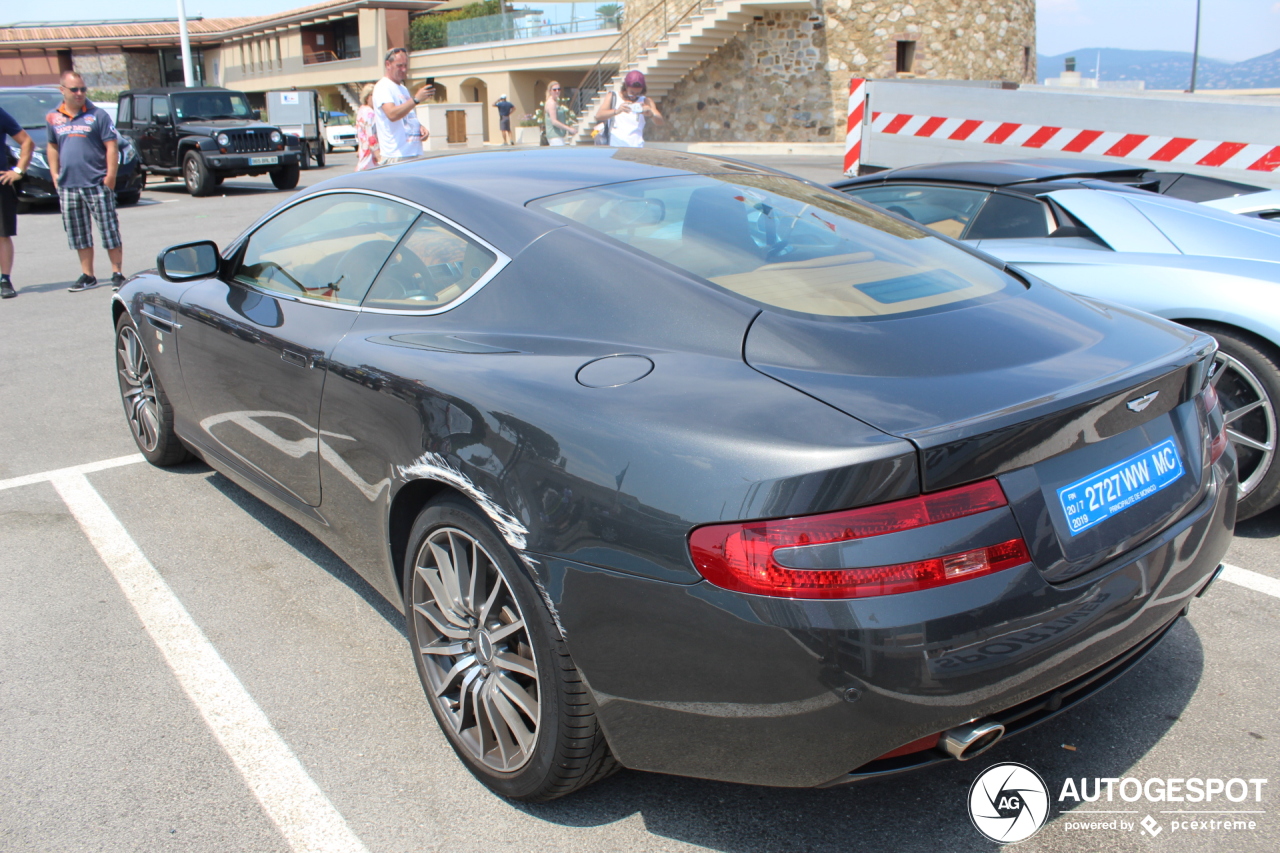 Aston Martin DB9