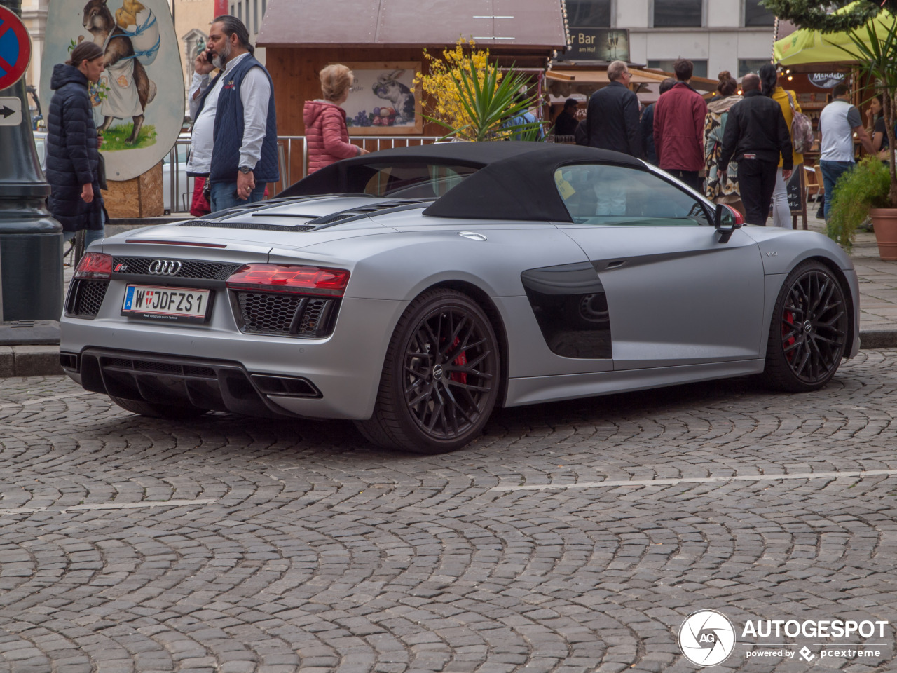 Audi R8 V10 Spyder 2016