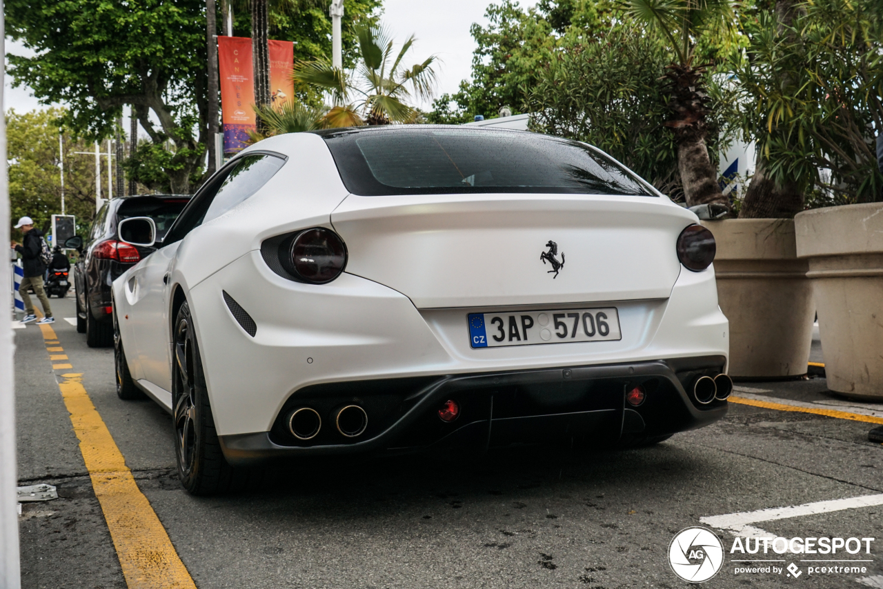 Ferrari FF