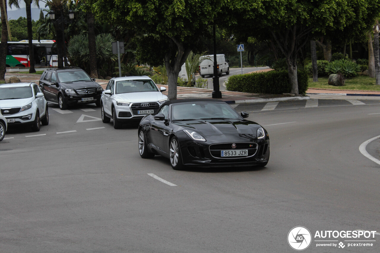 Jaguar F-TYPE S Convertible