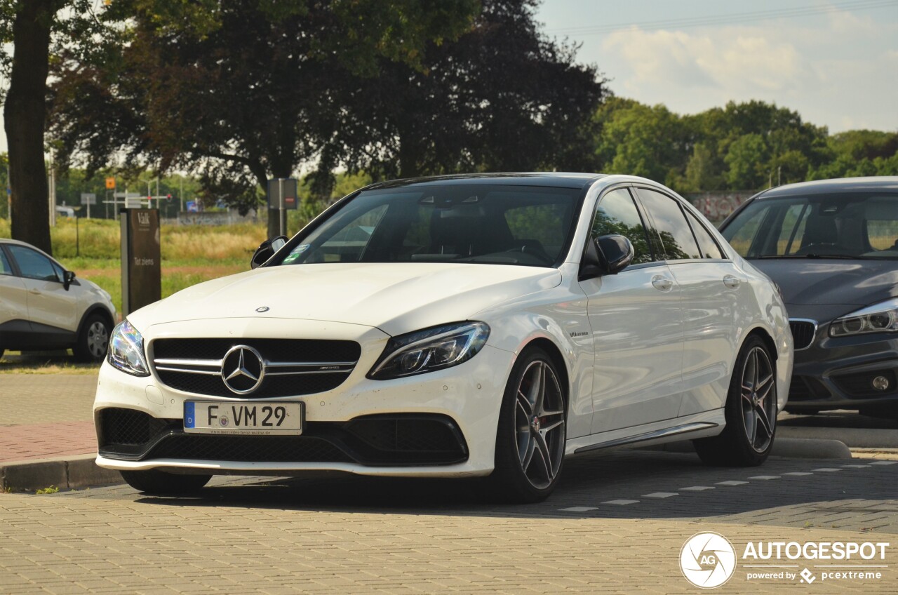 Mercedes-AMG C 63 S W205