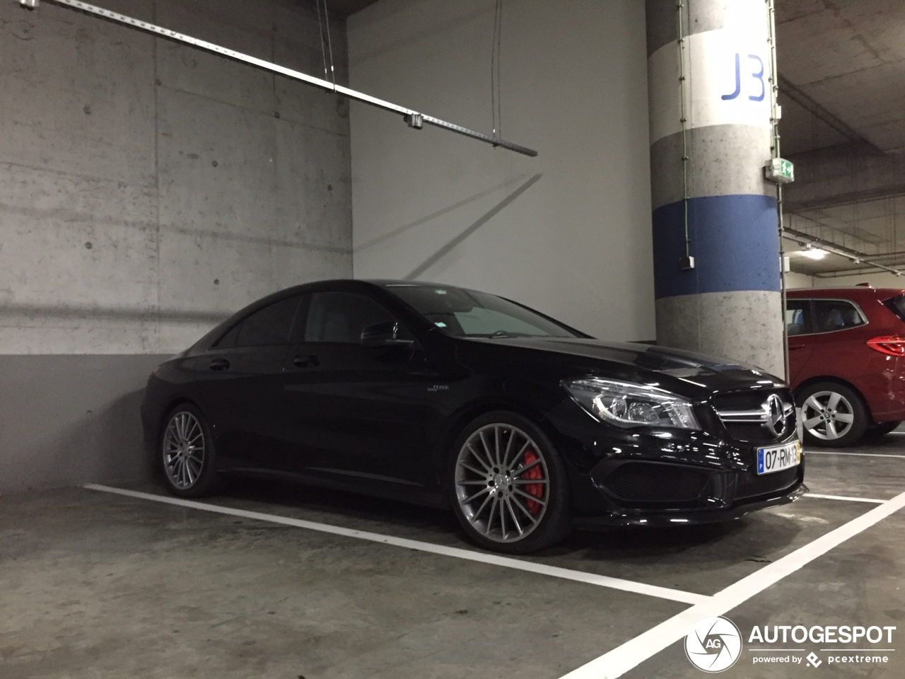 Mercedes-Benz CLA 45 AMG C117