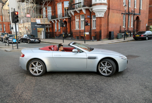Aston Martin V8 Vantage Roadster