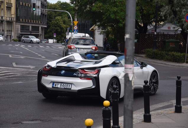 BMW i8 Roadster