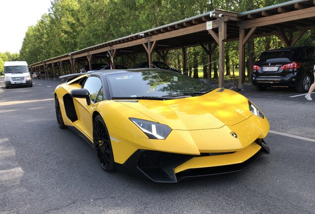 Lamborghini Aventador LP750-4 SuperVeloce Roadster