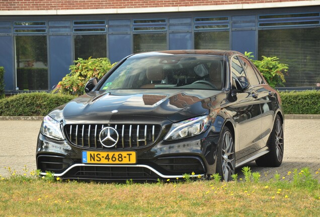 Mercedes-AMG C 63 S W205