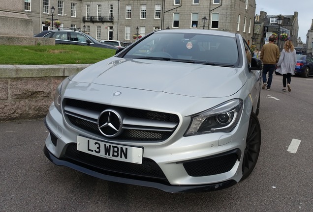 Mercedes-Benz CLA 45 AMG C117