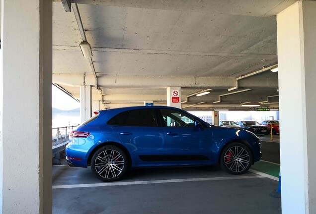 Porsche 95B Macan Turbo