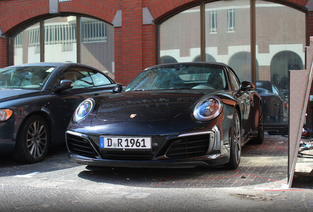 Porsche 991 Carrera 4S Cabriolet MkII