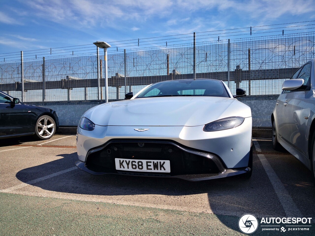 Aston Martin V8 Vantage 2018