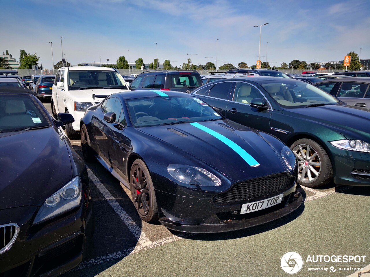 Aston Martin V8 Vantage AMR