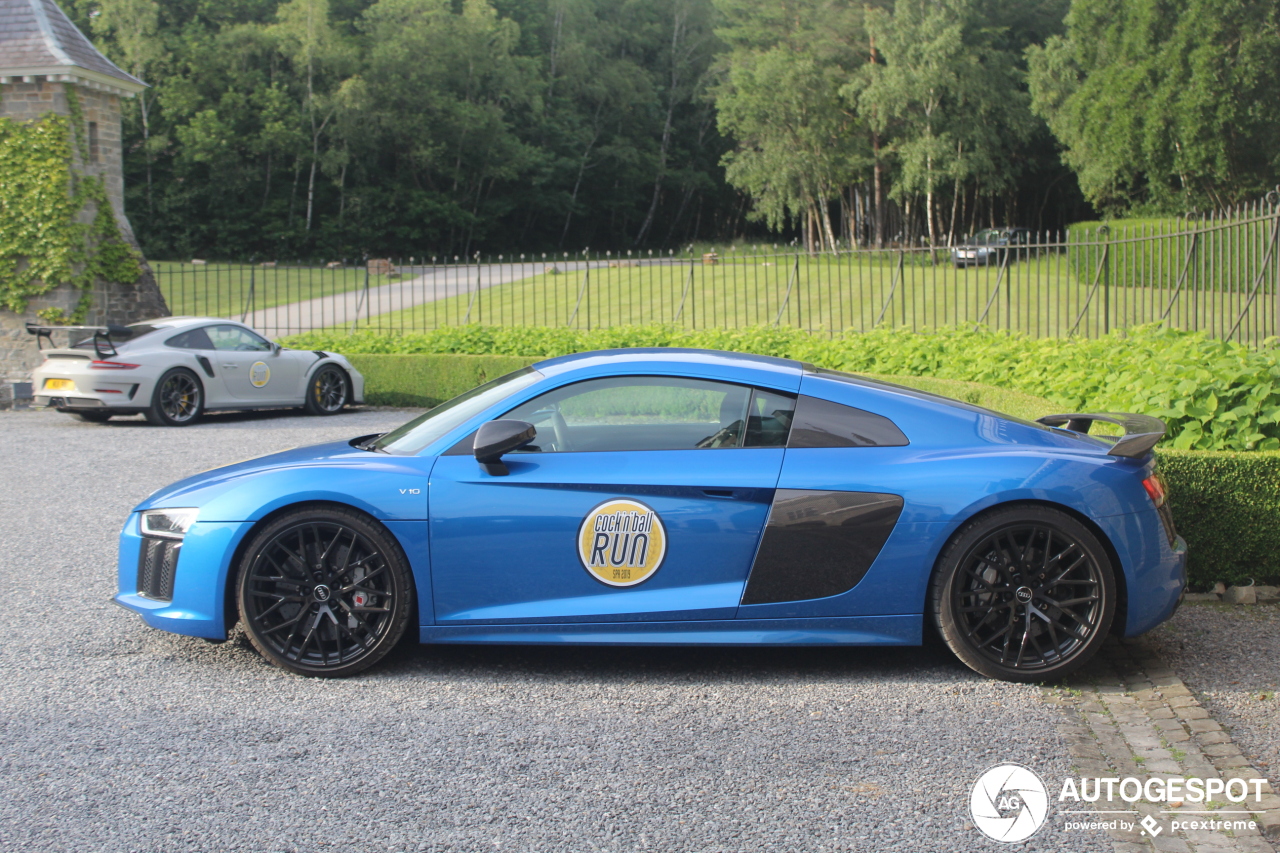 Audi R8 V10 Plus 2015