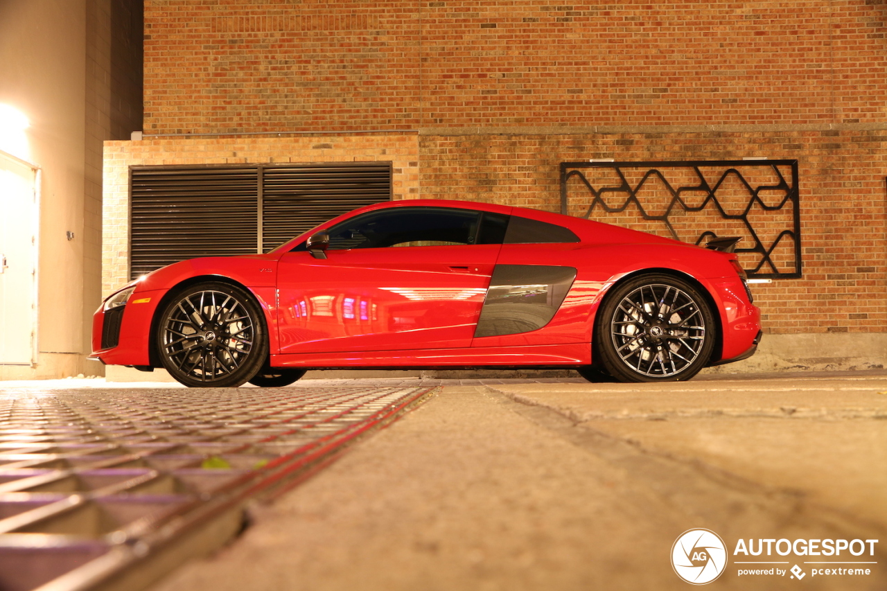 Audi R8 V10 Plus 2015