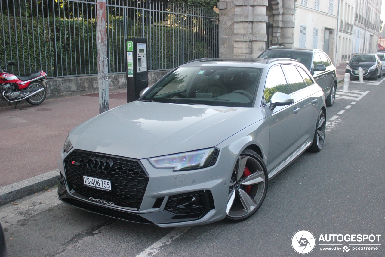 Audi RS4 Avant B9