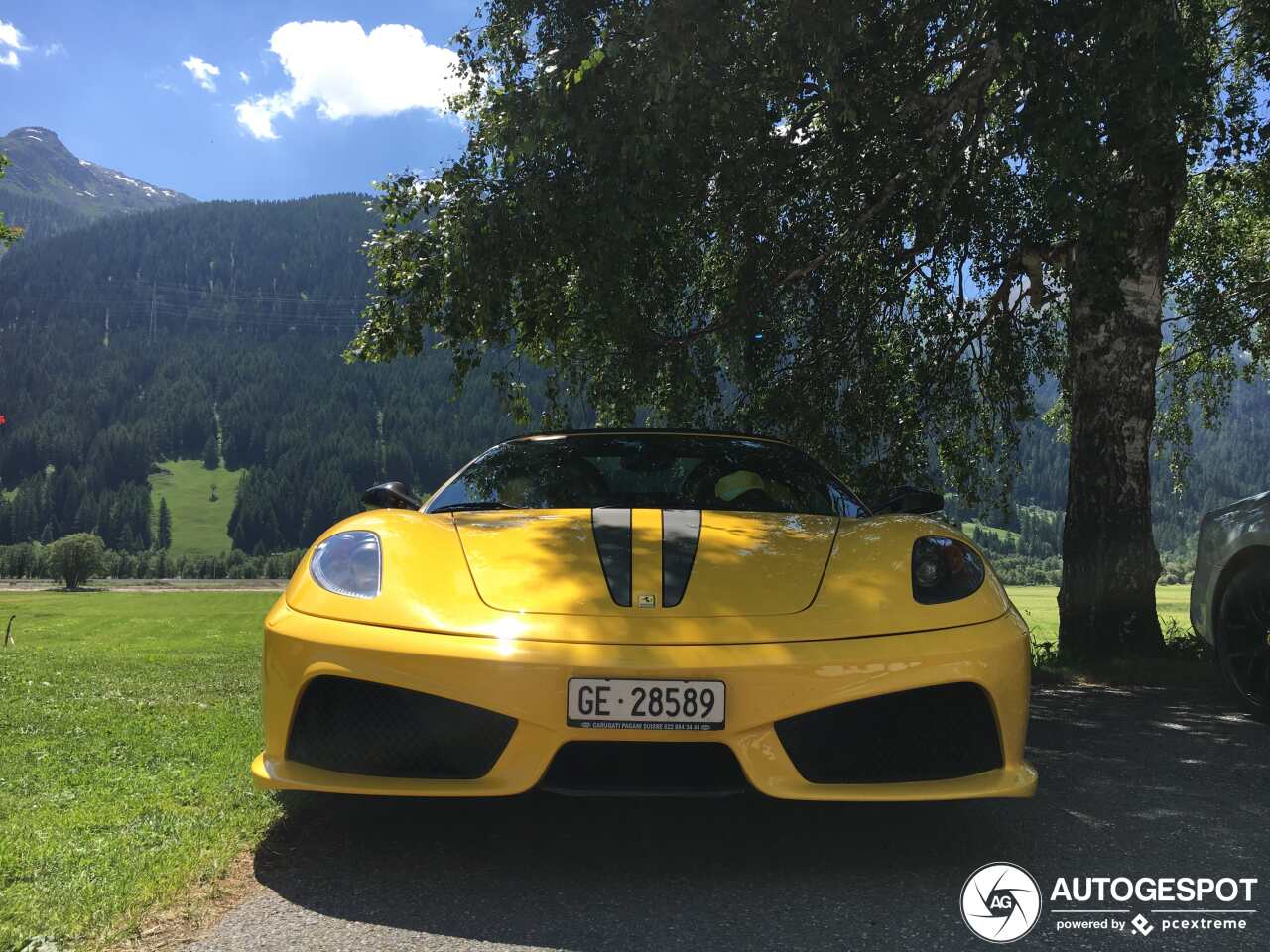 Ferrari Scuderia Spider 16M