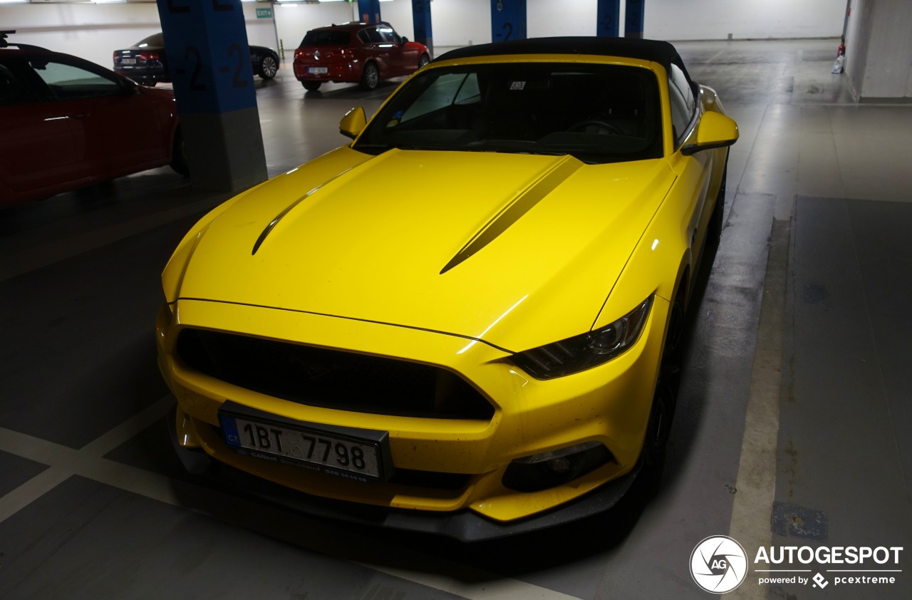 Ford Mustang GT Convertible 2015 Black Shadow Edition