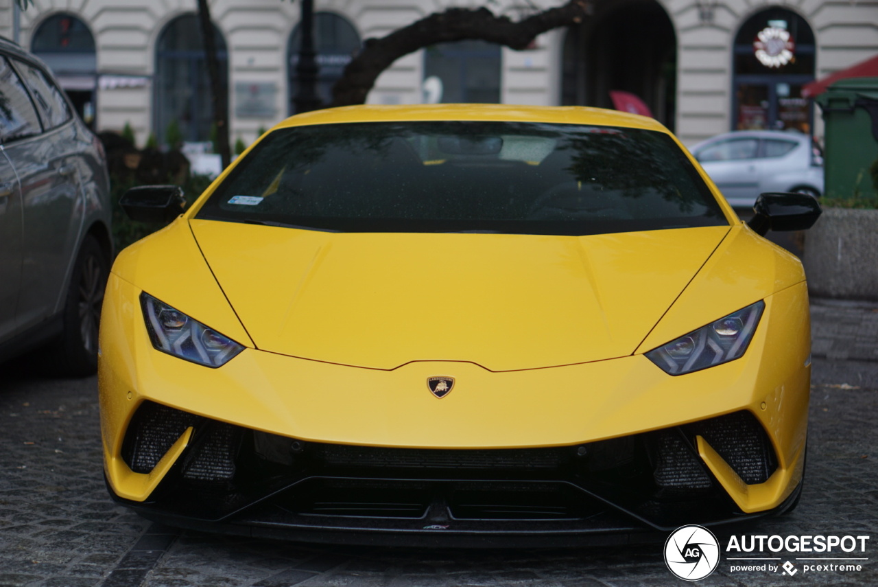 Lamborghini Huracán LP640-4 Performante