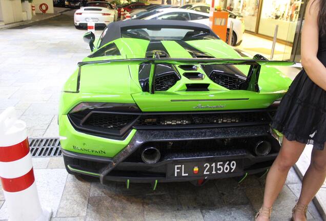 Lamborghini Huracán LP640-4 Performante Spyder