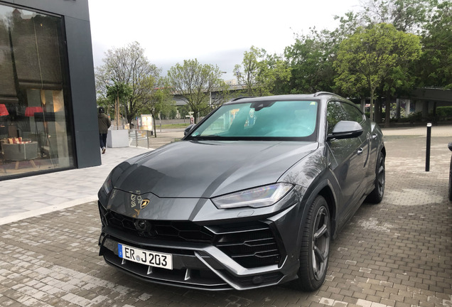 Lamborghini Urus