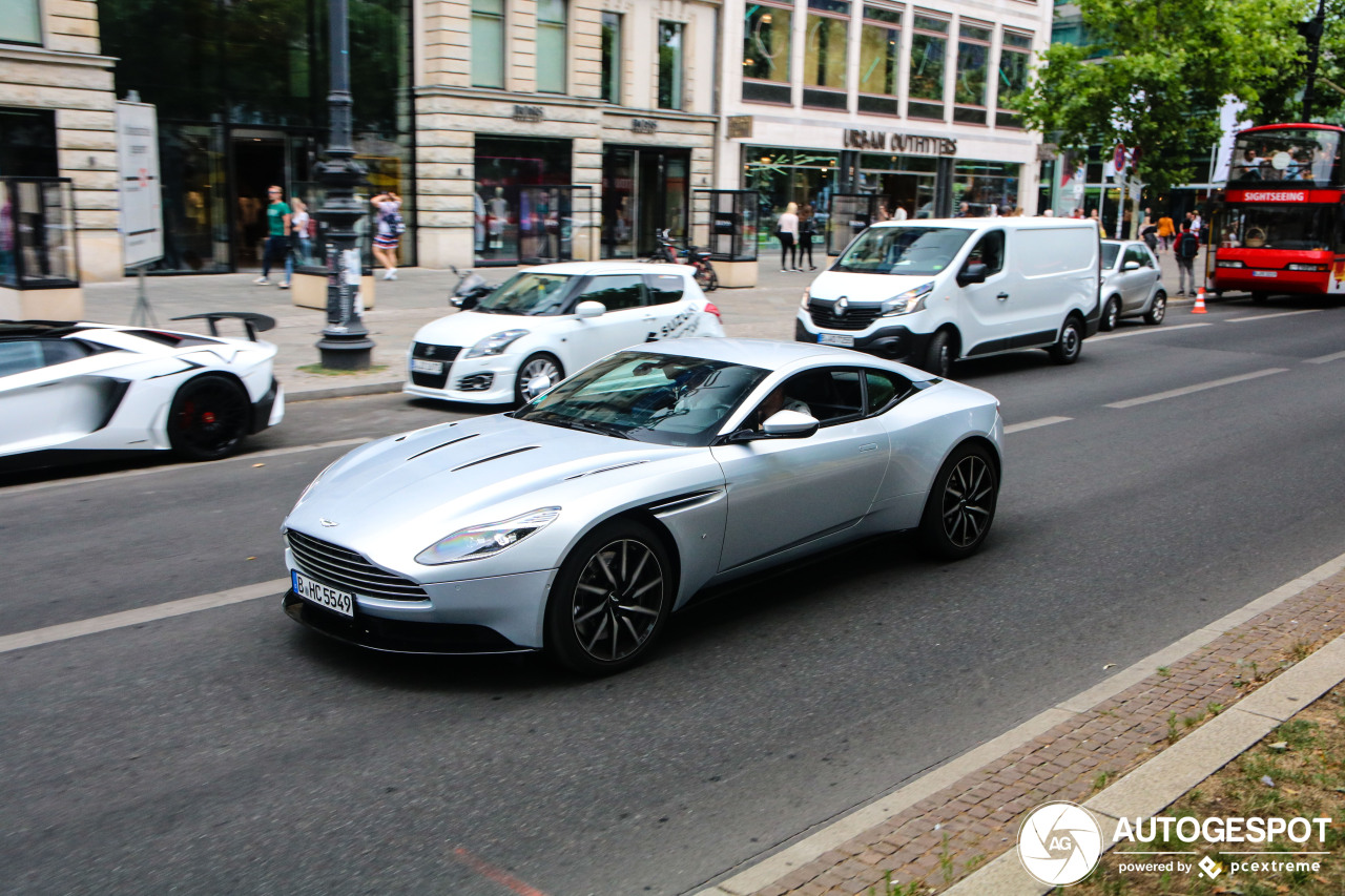 Aston Martin DB11