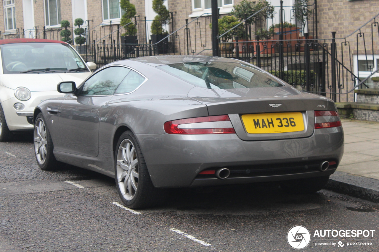 Aston Martin DB9