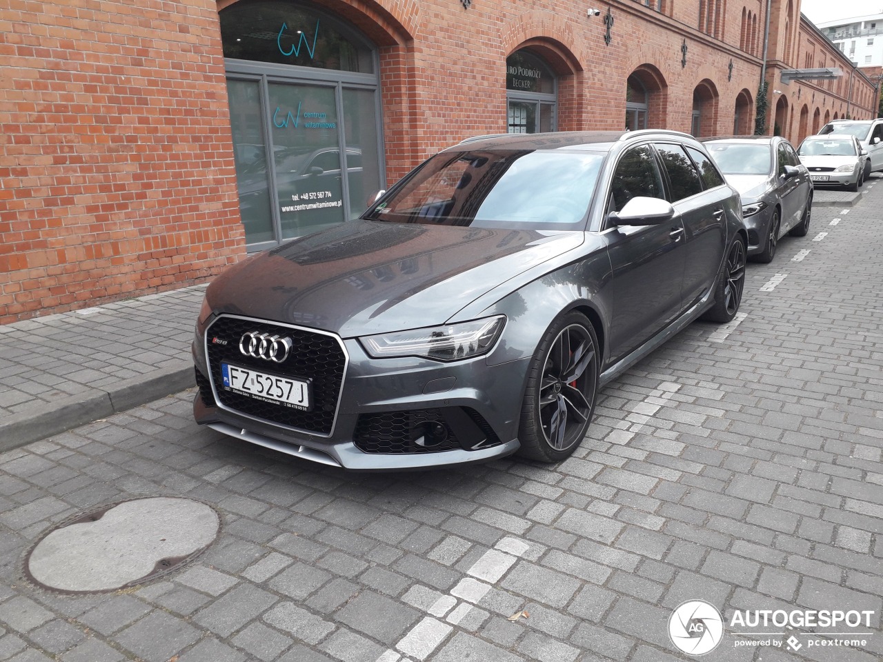 Audi RS6 Avant C7 2015