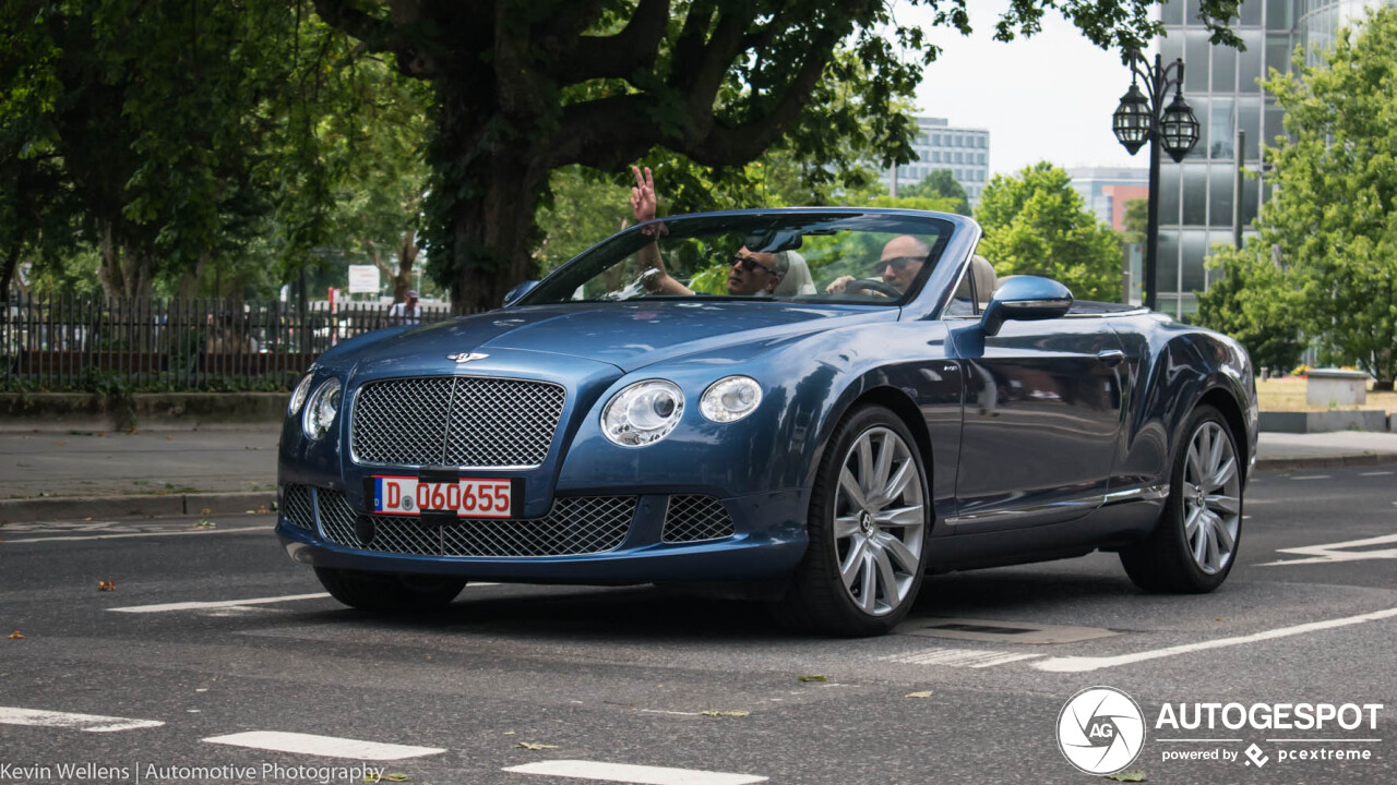 Bentley Continental GTC 2012