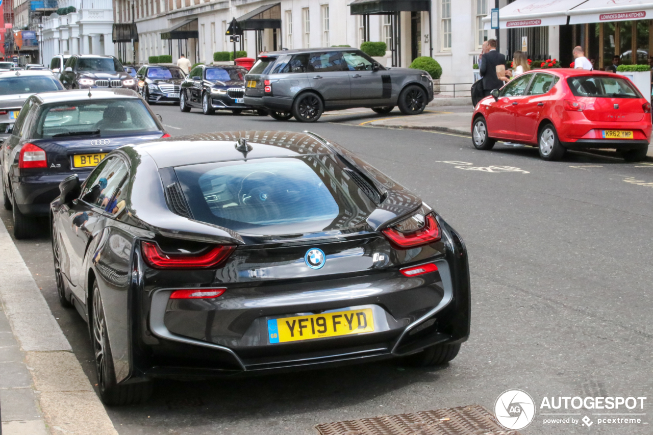 BMW i8 2018