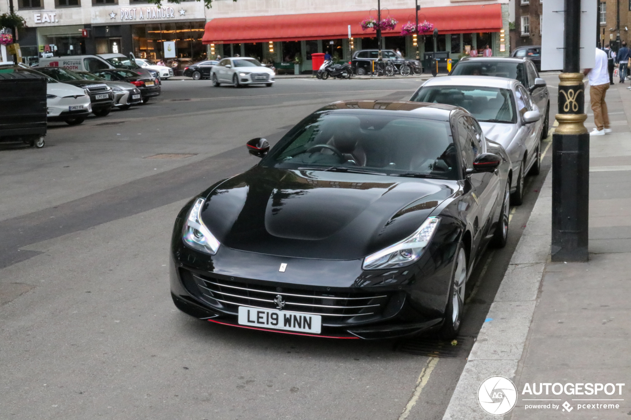 Ferrari GTC4Lusso