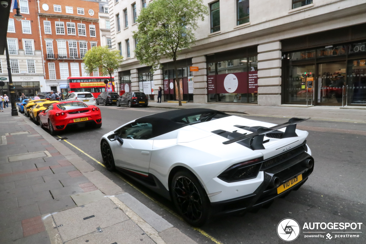 Lamborghini Huracán LP640-4 Performante Spyder