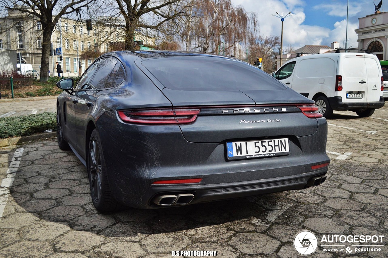 Porsche 971 Panamera Turbo