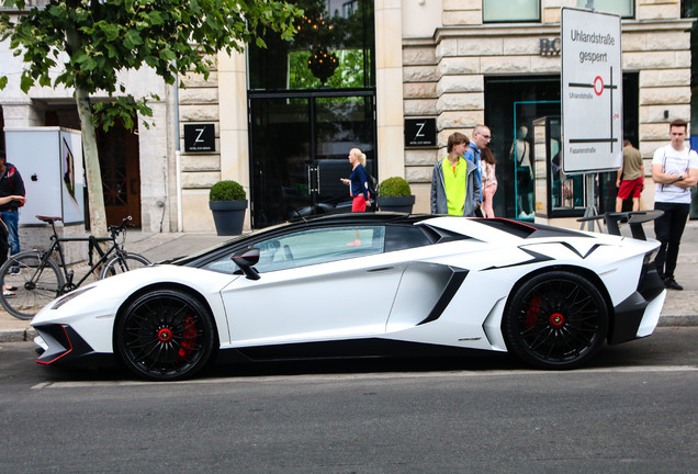 Lamborghini Aventador LP750-4 SuperVeloce Roadster