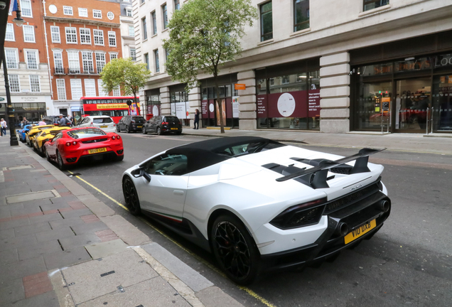 Lamborghini Huracán LP640-4 Performante Spyder