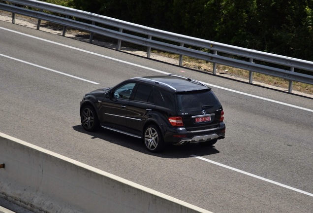 Mercedes-Benz ML 63 AMG W164 2009